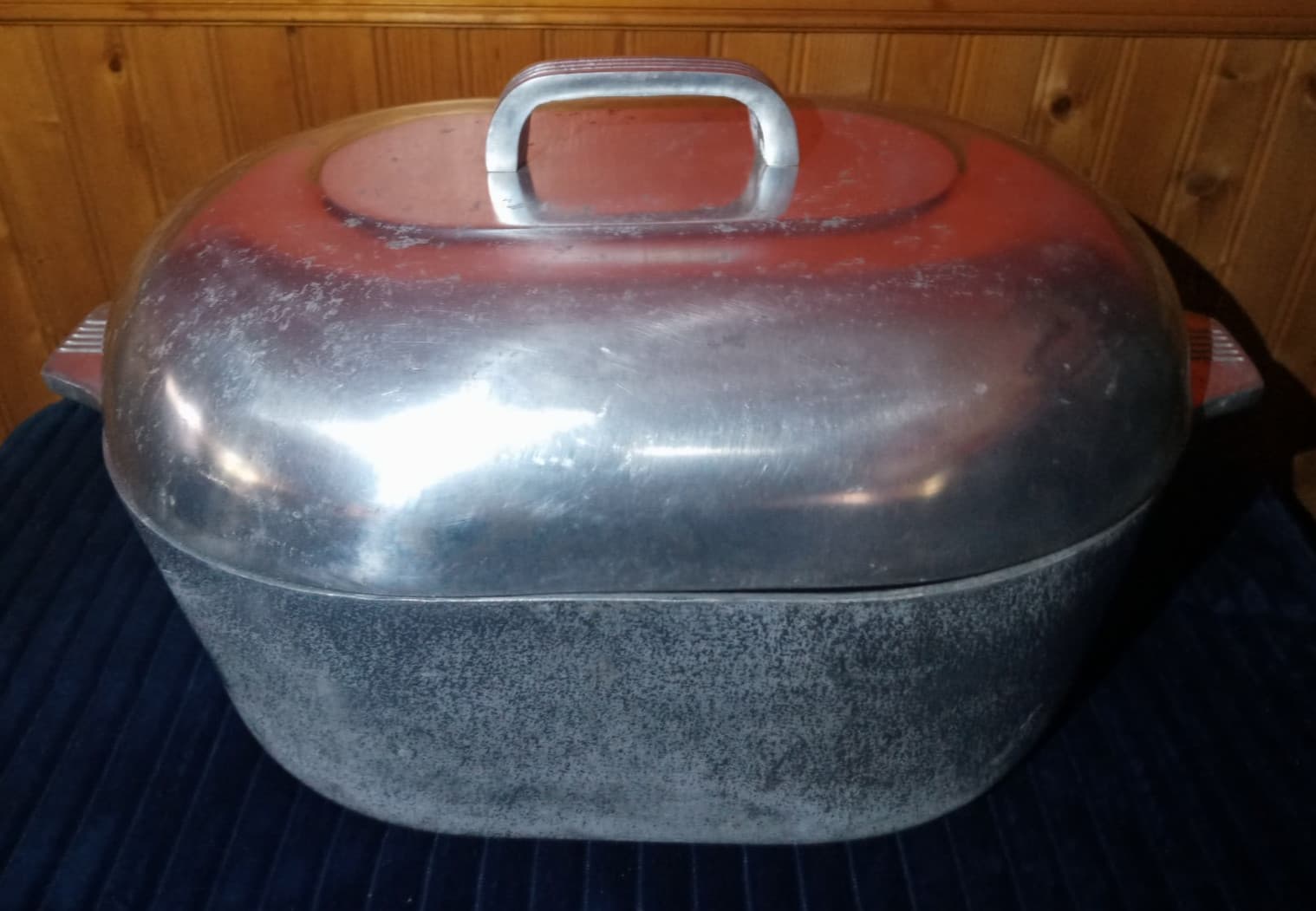 Magnalite Classic Dutch Oven Aluminum Roaster 15 inch w/Lid Read