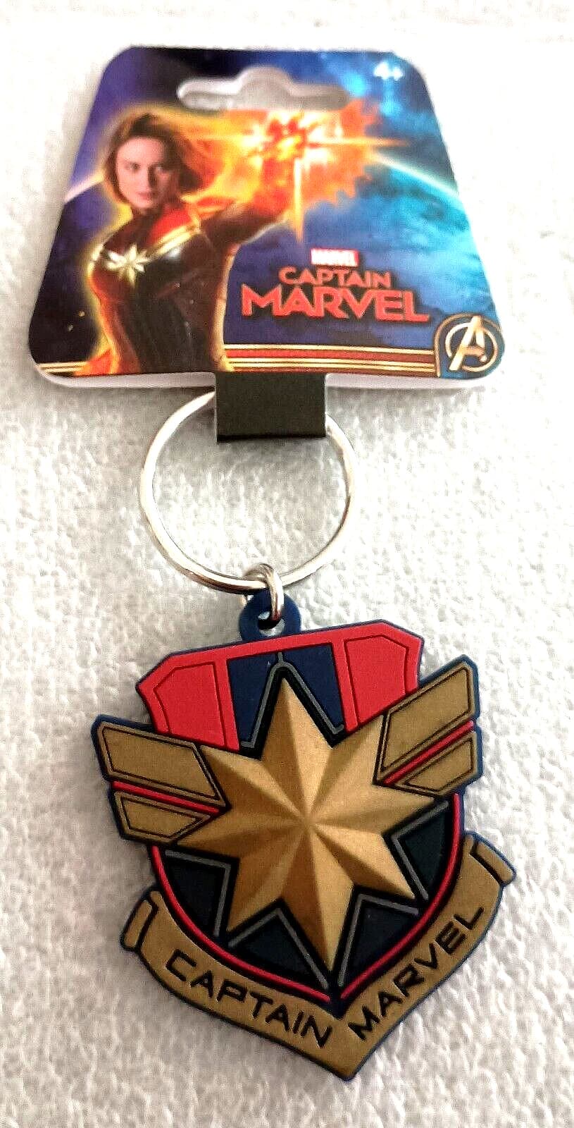 Captain Marvel Star Shield Logo Key Chain New MIP NOS 2018