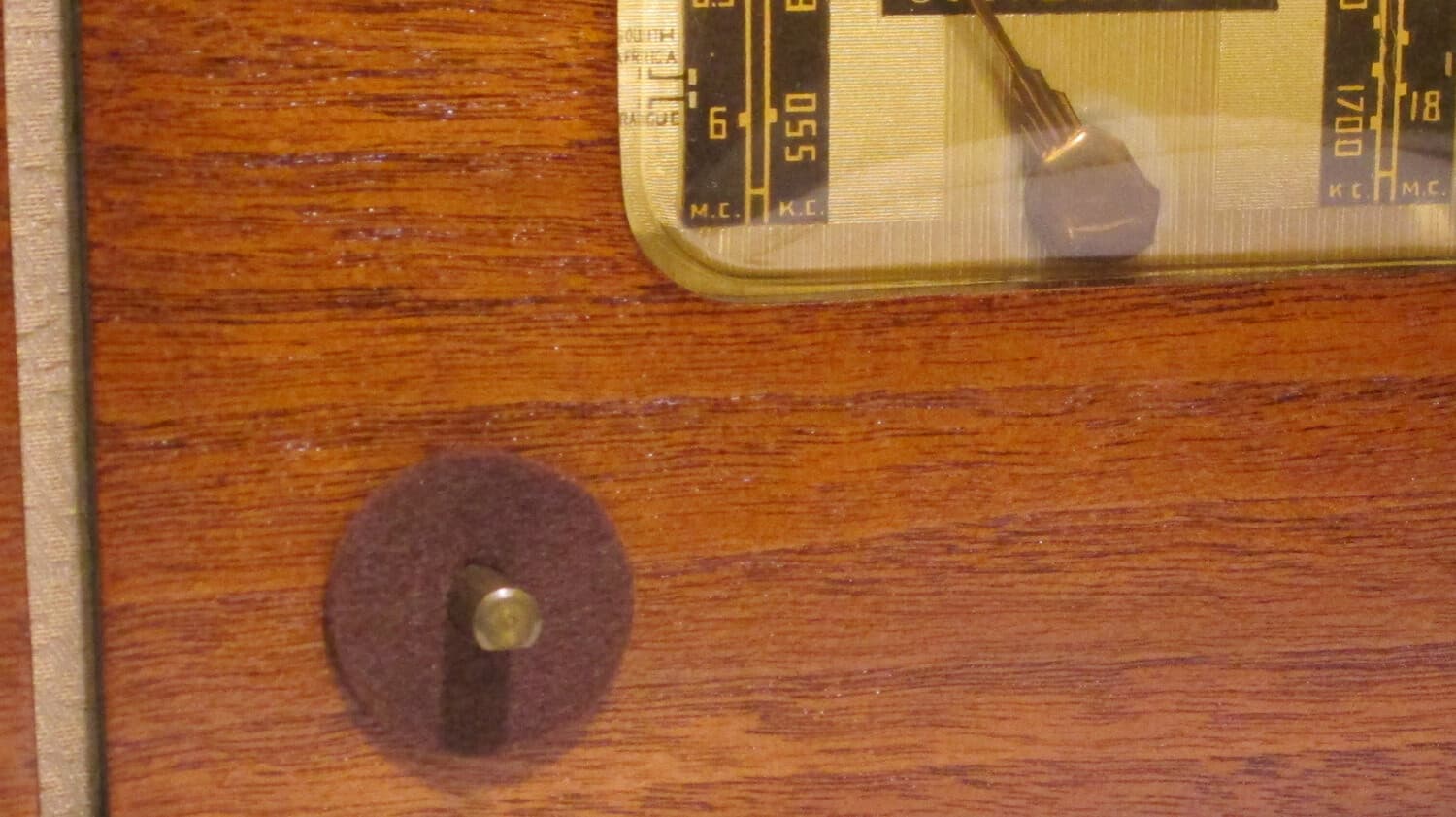 New 1 1/8" Brown Knob Felt Washers Set of Four - Old Antique Vintage Tube Radio 2