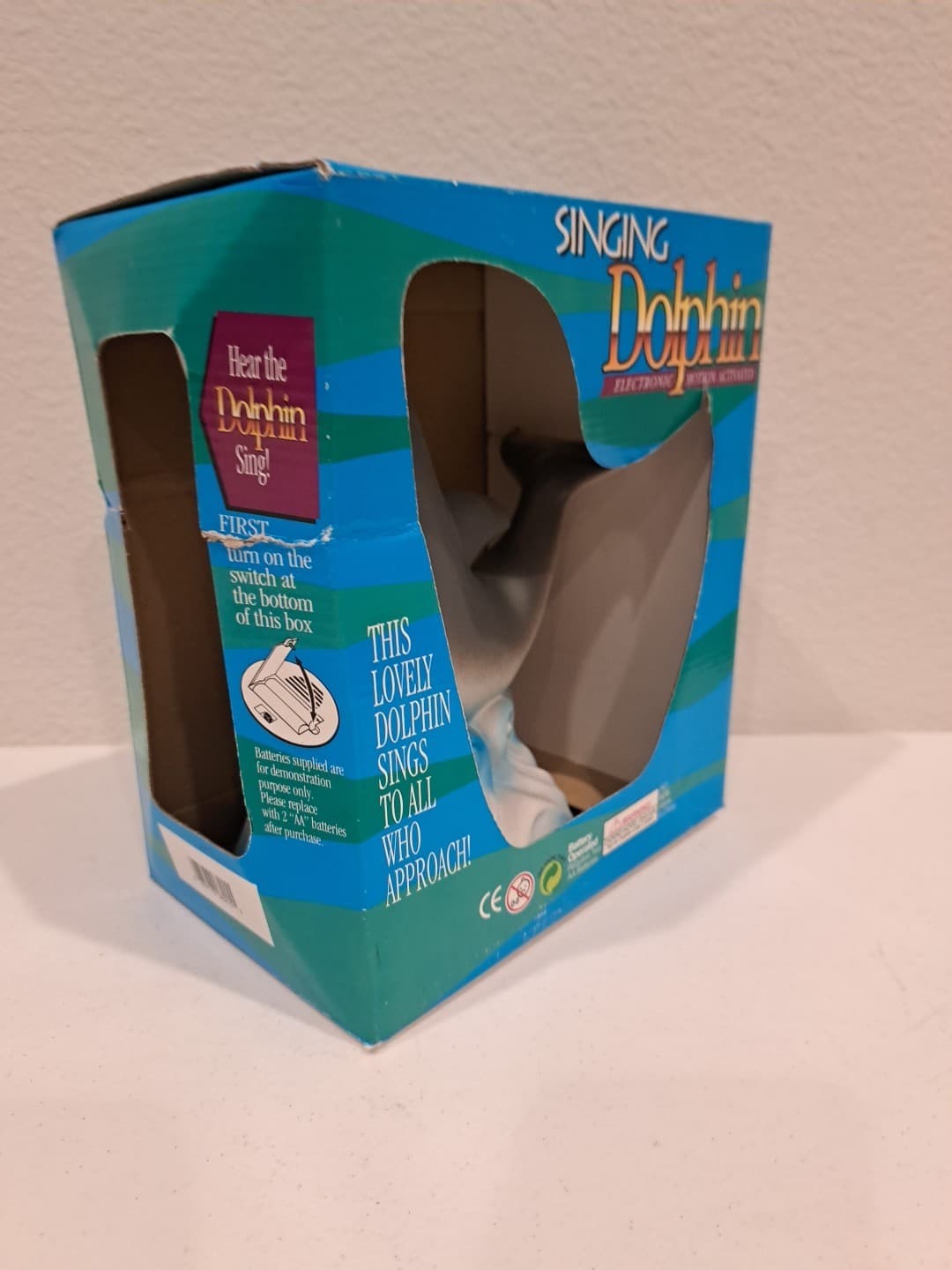 Singing Dolphin Electronic Motion Activated Brand New SEE DESCRIPTION 5