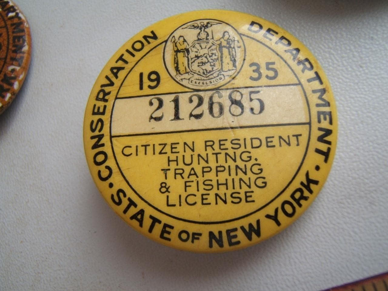 6 VINTAGE STATE OF NY CONSERVATION DEPARTMENT HUNTING TRAPPING FISH LICENSE 6