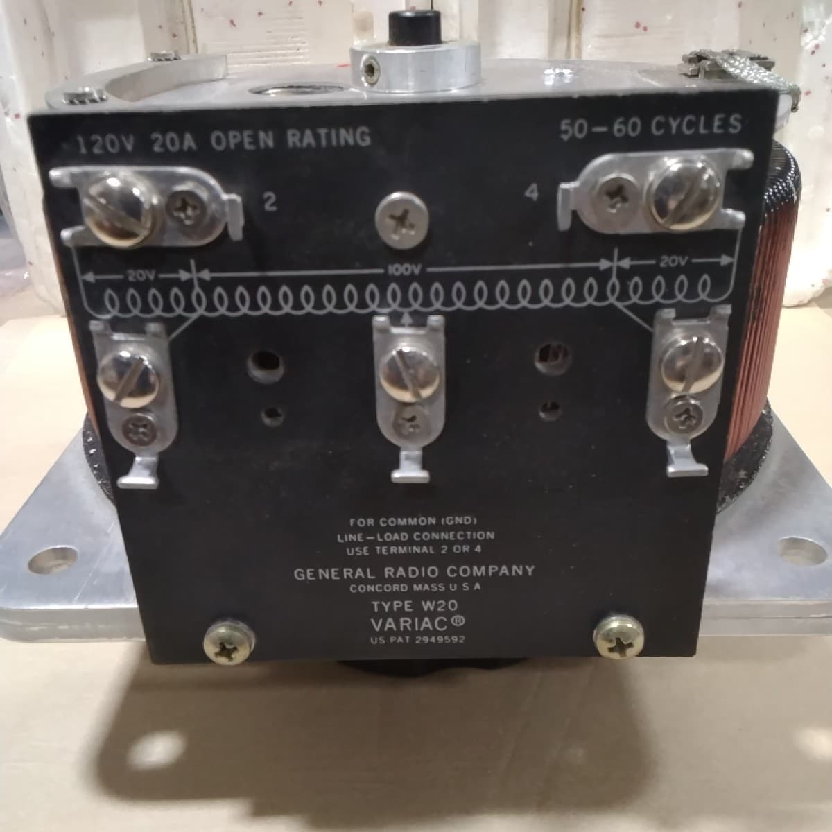 VARIAC GENERAL RADIO TYPE W20 120V 20A OPEN RATING 50-60 CYCLES  2