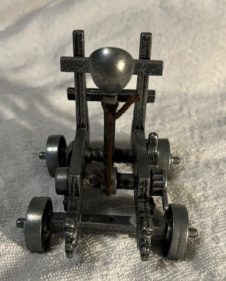 Denix miniature metal replica of a medieval catapult 4