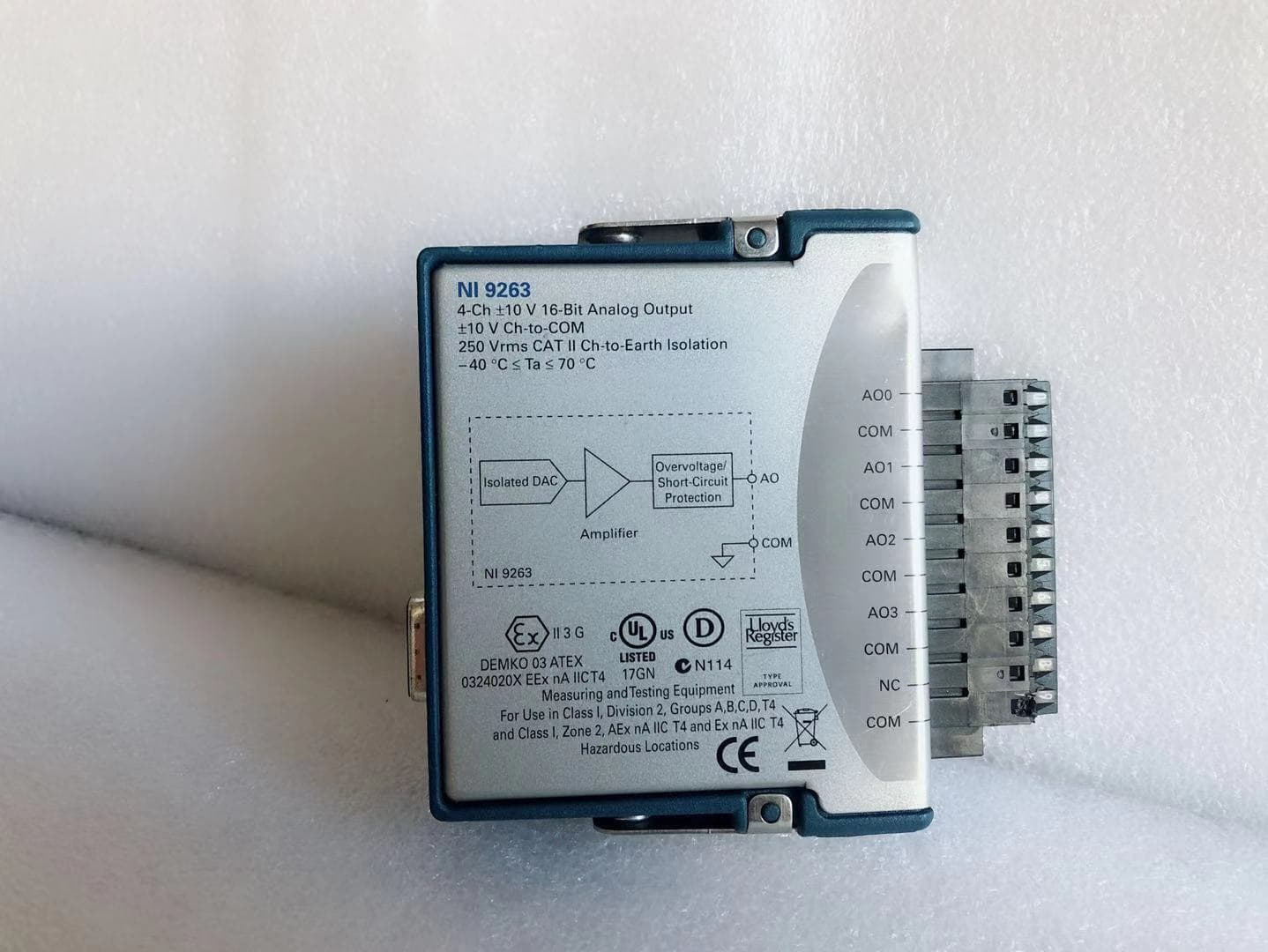 National Instruments NI 9263 cDAQ Analog Output Module, Simultaneous Updating 3