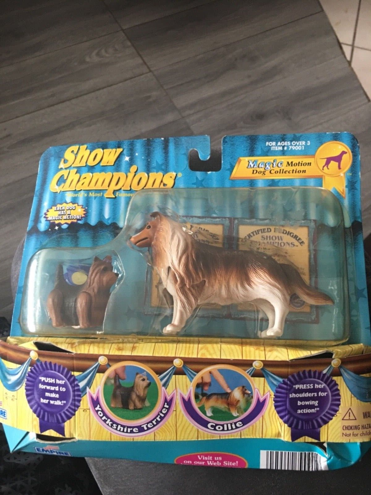 VTG Show Champions Collie & Yorkshire Terrier Magic Motion Dog  1998 # 79001 NIB