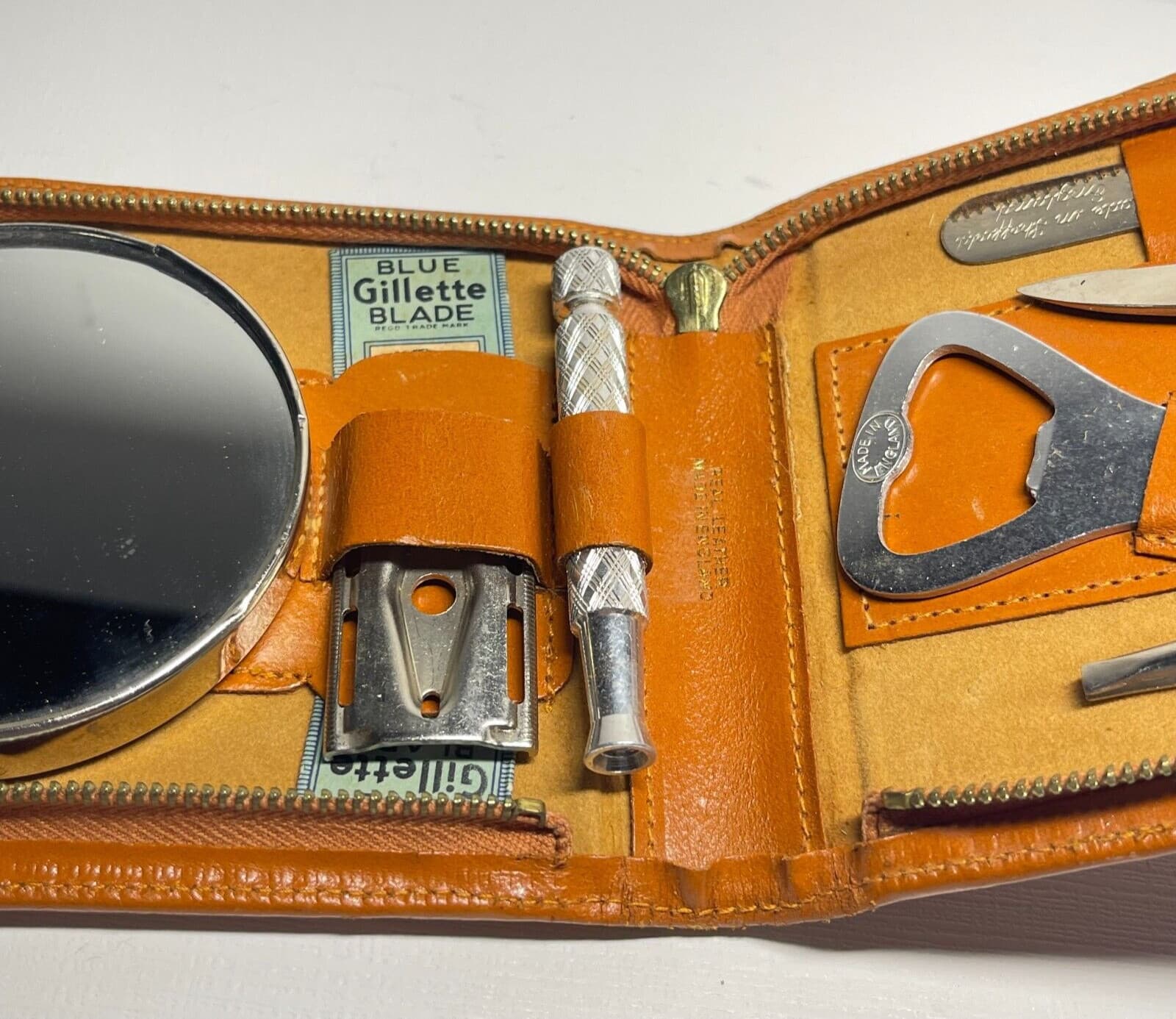 Sheffield England Gillette Shaving & Grooming Set in leather case - Vintage Set 6