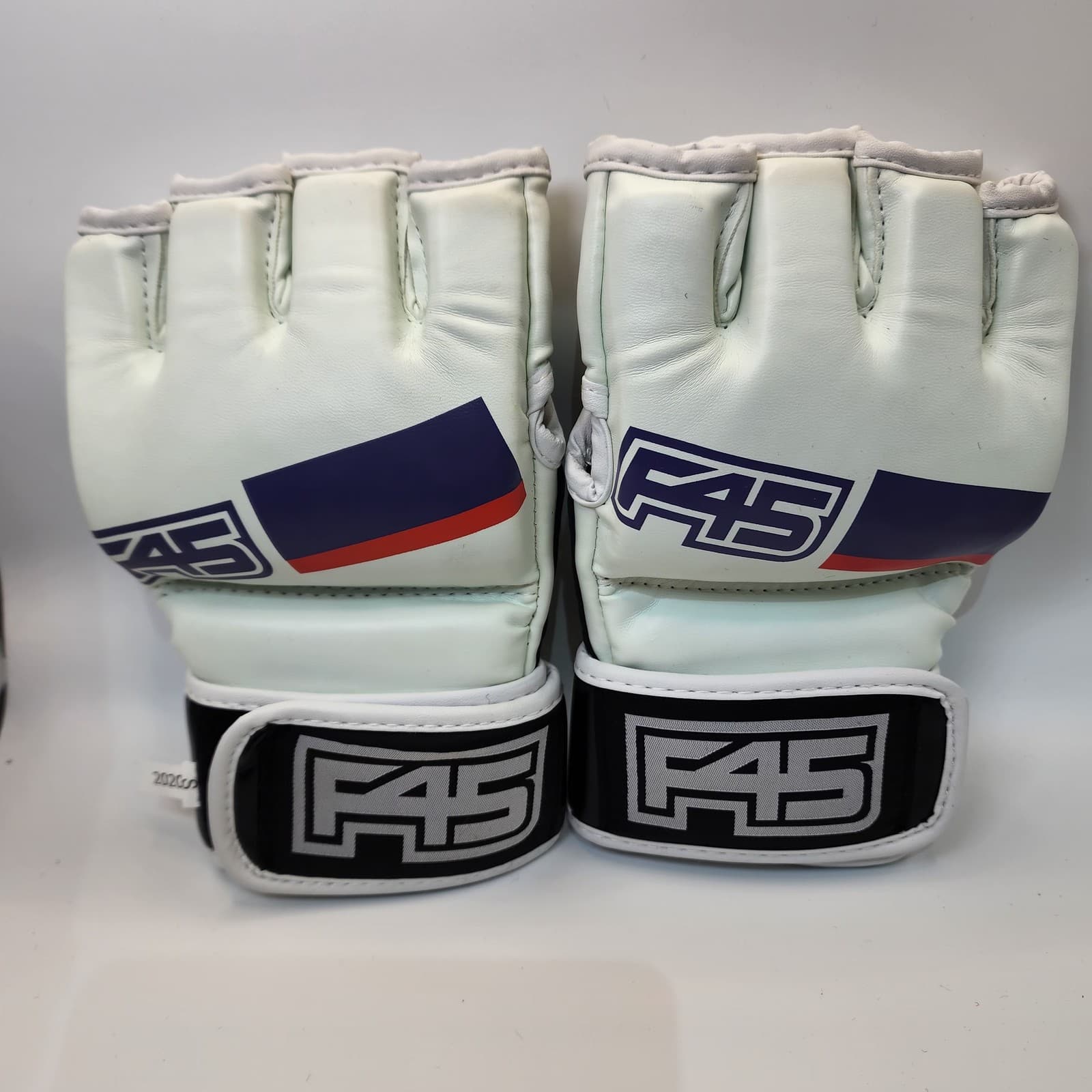 New F45 Training MMA Gloves Small White Padded Fingerless Workout Fitness Gym 4