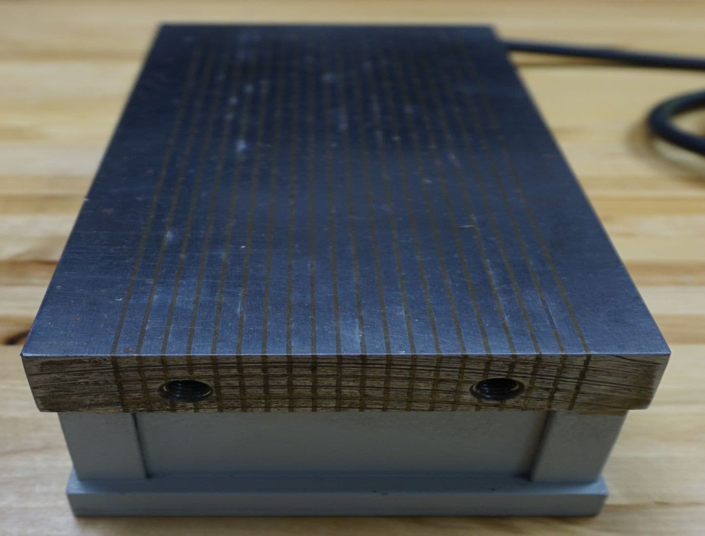 $100 OFF New O.S. Walker LBP 4”x10” Fine Division Electromagnetic Chuck 4