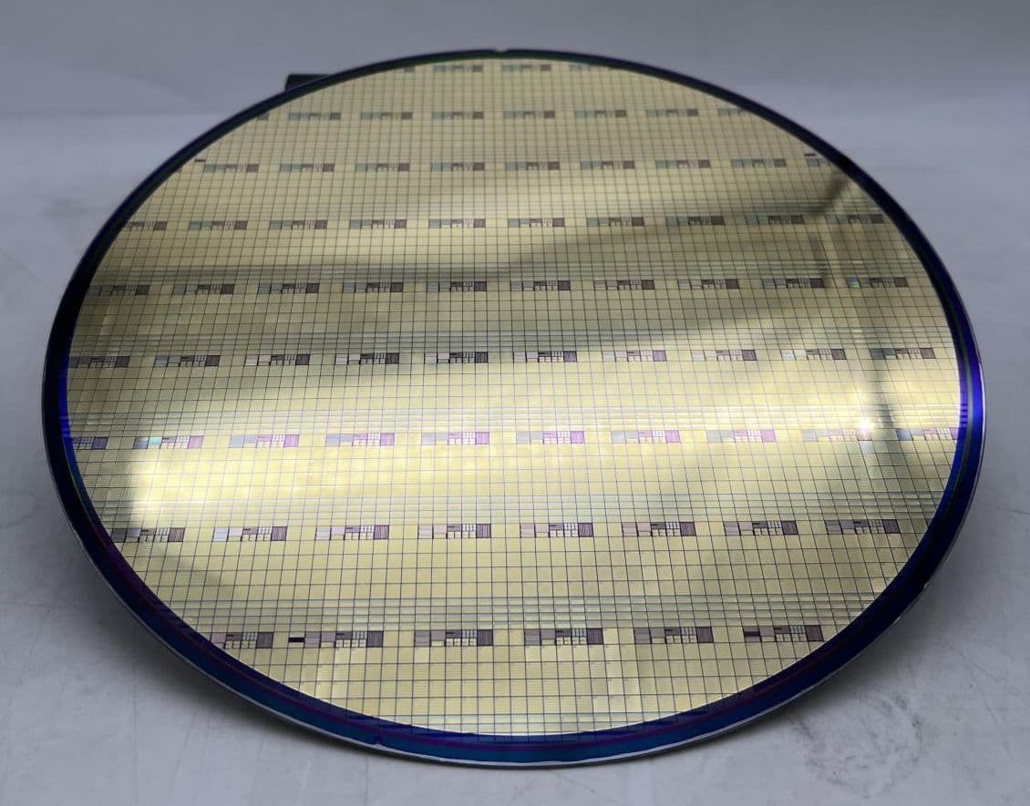 200mm (7.87 inches) Silicon Wafer, Gold Exposed Disk for Art, Science, Novelty 4
