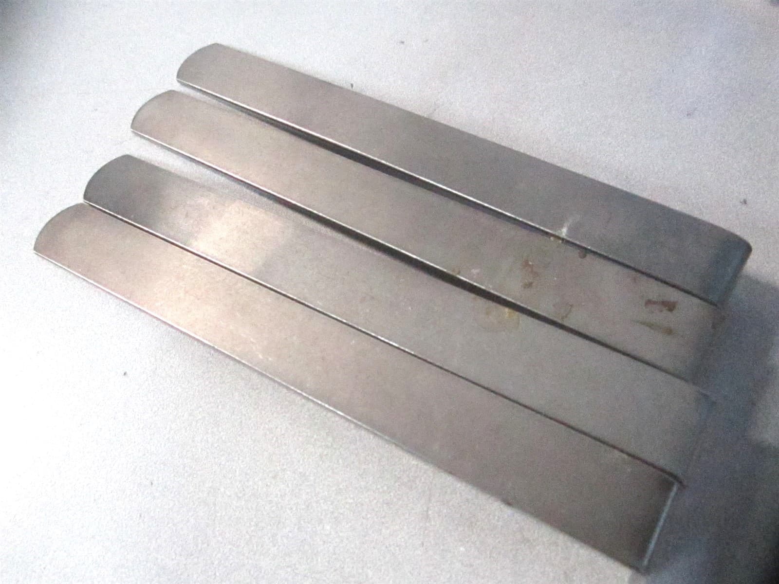 Dumont (22263) 5/8" x 1/16" Style E Broach Shims - Lot of 4