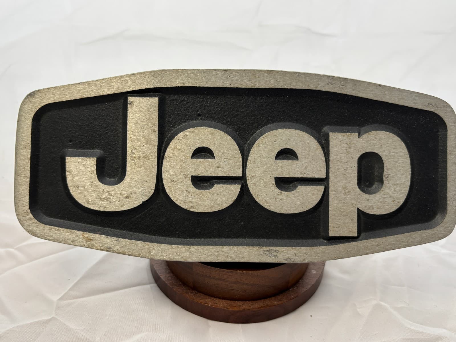 Vintage Jeep 2" Hitch/Tow Cover Metal Black w/Silver Raised "JEEP" in Silver 2