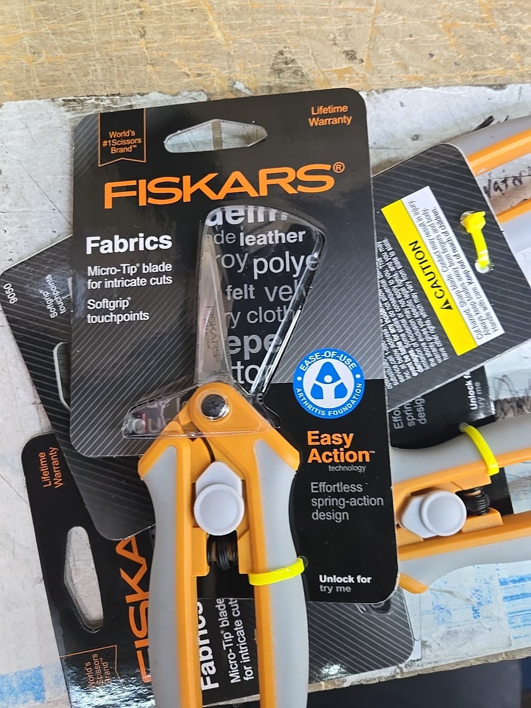 Fiskars 190500-1003 5 in Micro Tip Spring Scissor 4