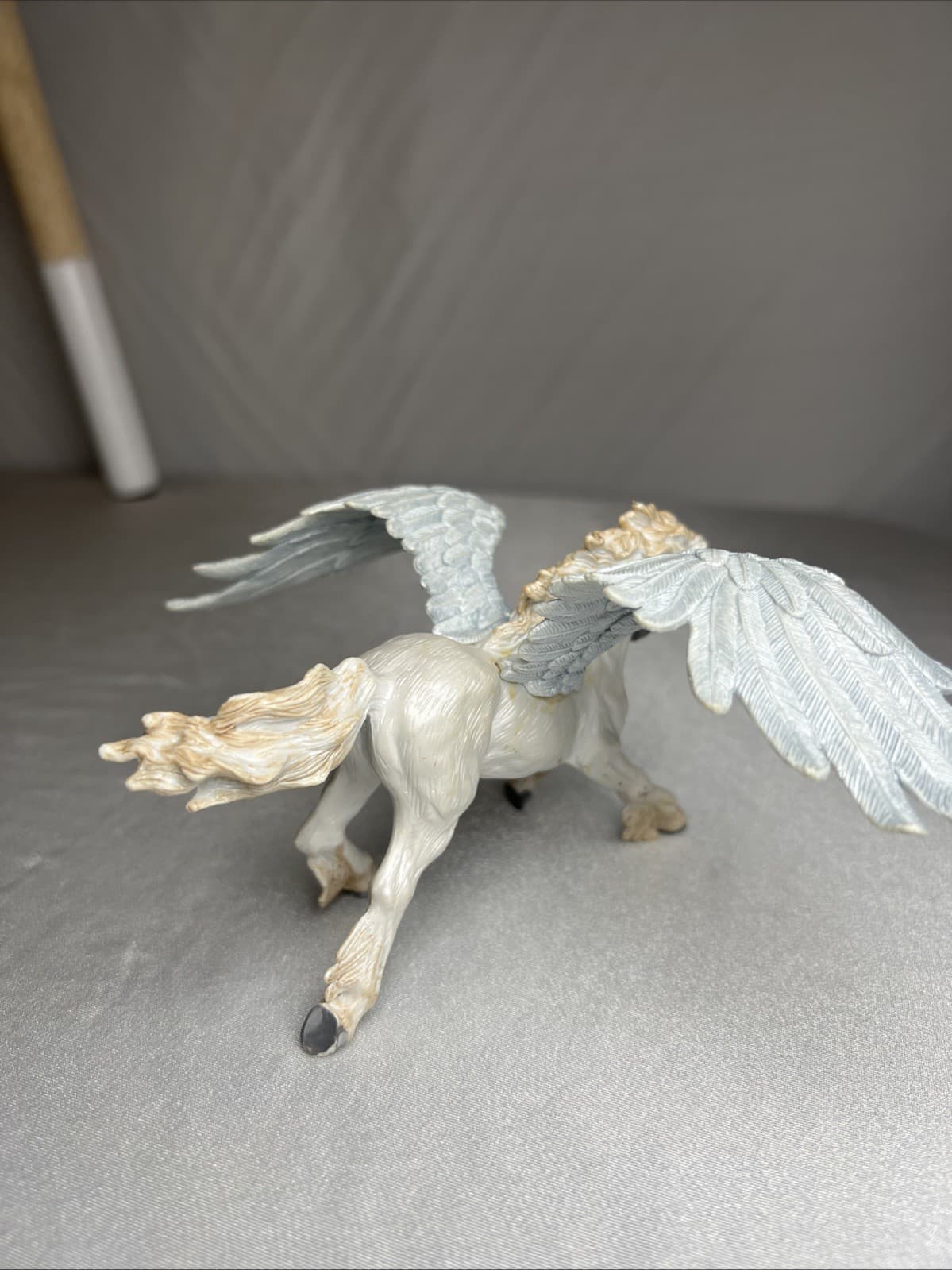 Safari Ltd White Pegasus Winged Horse Animal Toy Figure J8 4