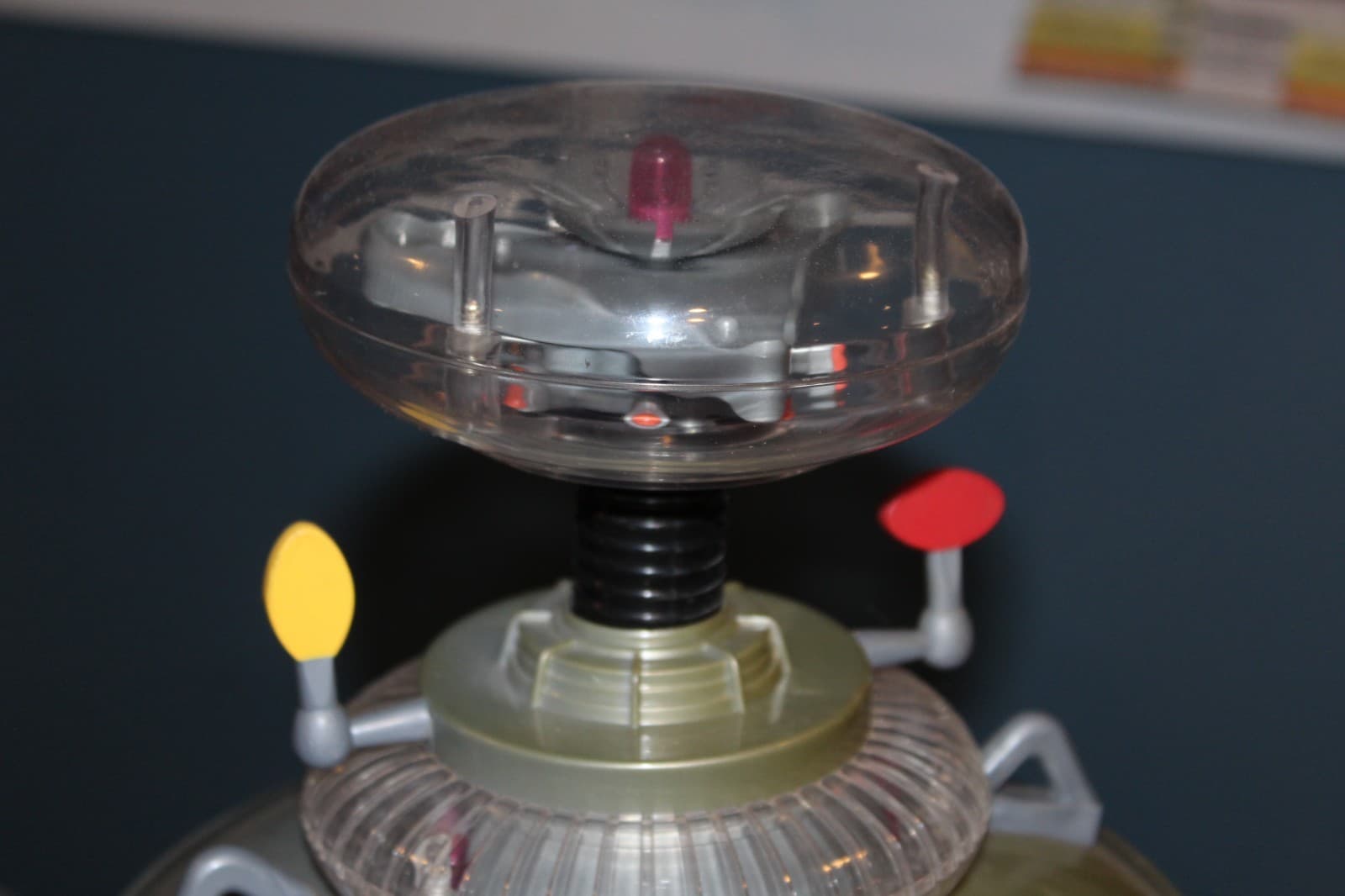 1998 Trendmasters LOST IN SPACE B-9 ROBOT 24” Large Figure Toy TV SHOW CLASSIC 2