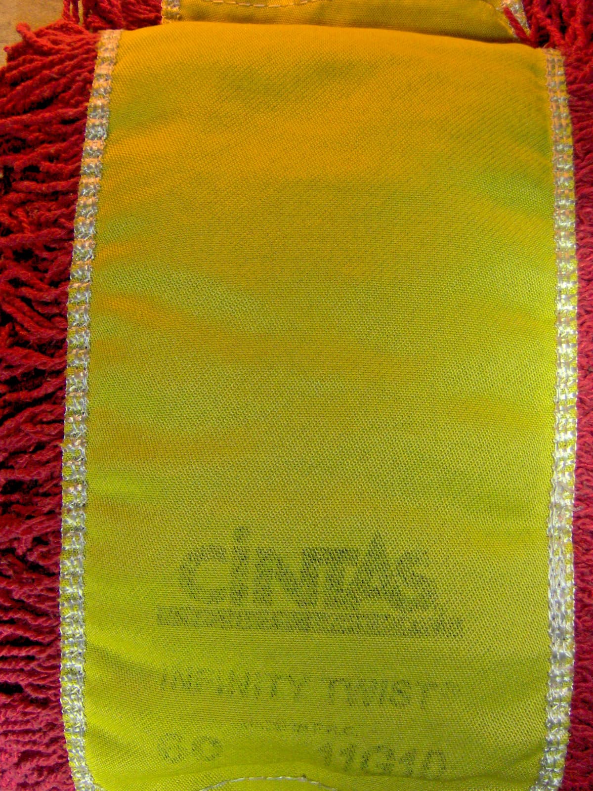1 Used & Clean Dust Mop REPLACEMENT HEAD RED 60" Dustmop Looped Cintas 60 6
