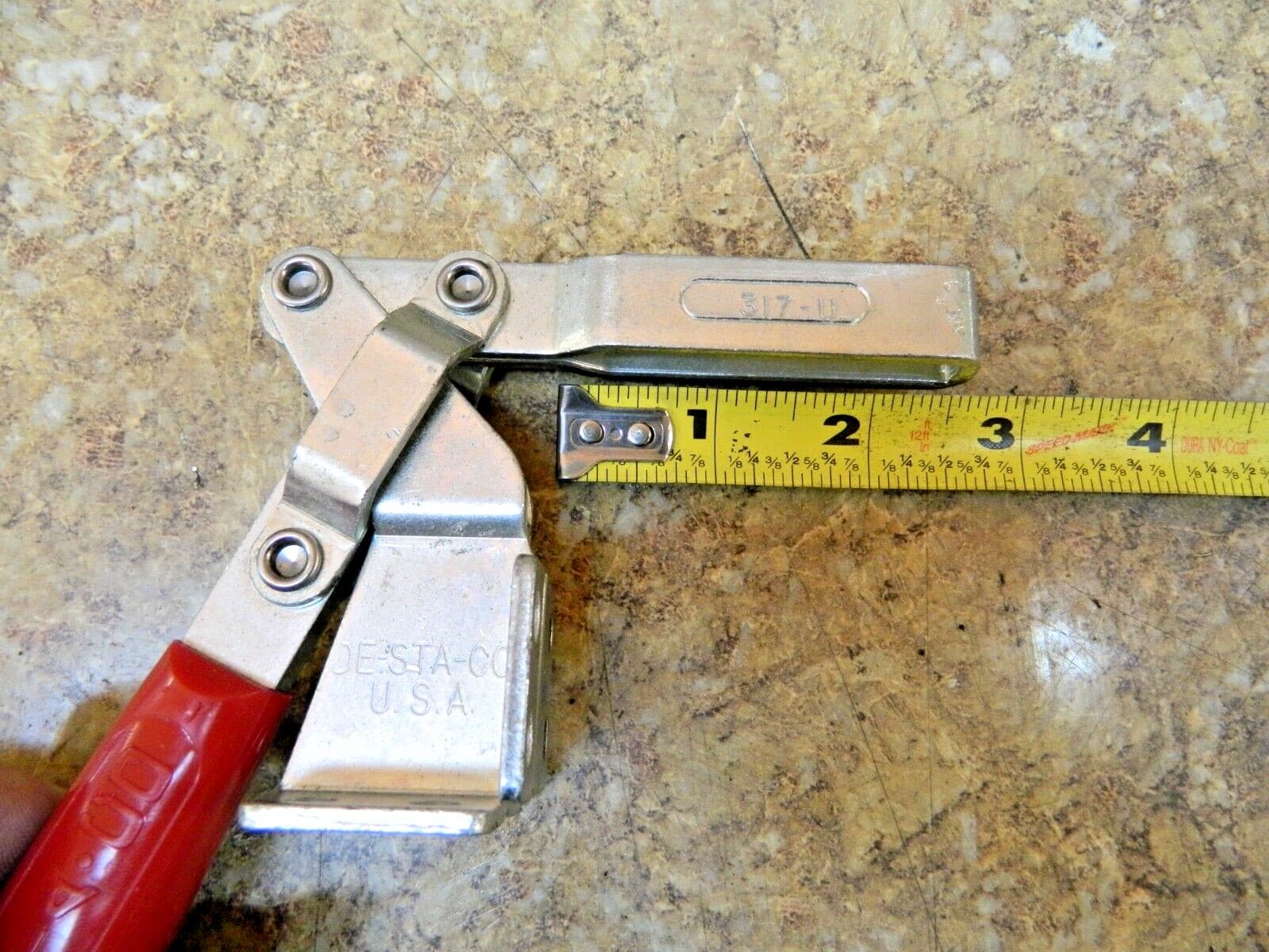 DESTACO   317-U    Vertical Hold Down Clamp   375 Lb Capacity 4