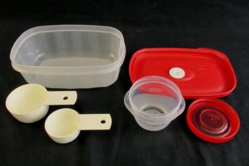 Lot of Kitchen Tools Crepe Makers Measuring Cups Containers Silicone Molds 3