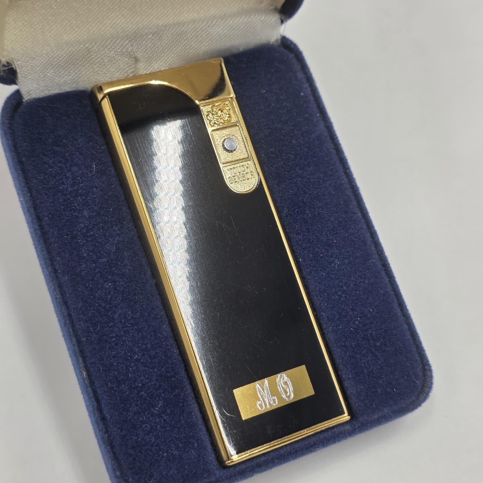 Vintage Colibri Touch Sensor Lighter Black & Gold with Box and Papers Untested 3