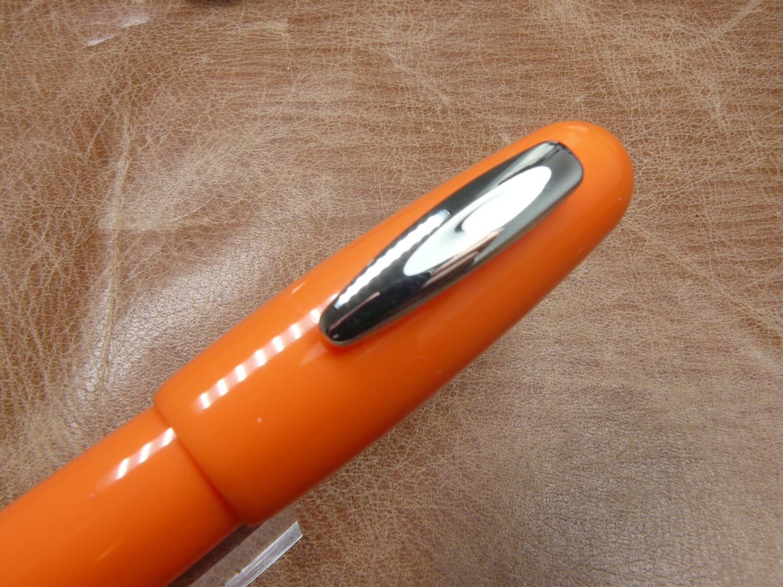 MONTEVERDE USA MEGA FOUNTAIN PEN IN ORANGE EXTRA FINE NIB  NEW IN BOX/WARRANTY 5