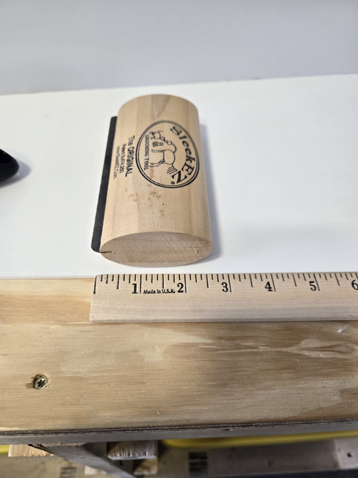 SLEEKEZ  Furminator Deshedding Grooming Tool for Dogs, Cats, Horses Sleek Ez 5” 5