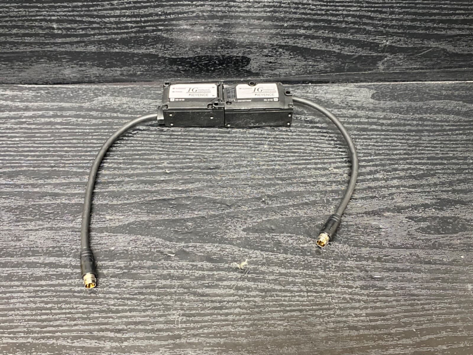 Pair Keyence IG-010 IG IG-010R Intelligent-G Transmitter / Receiver Laser Sensor 2