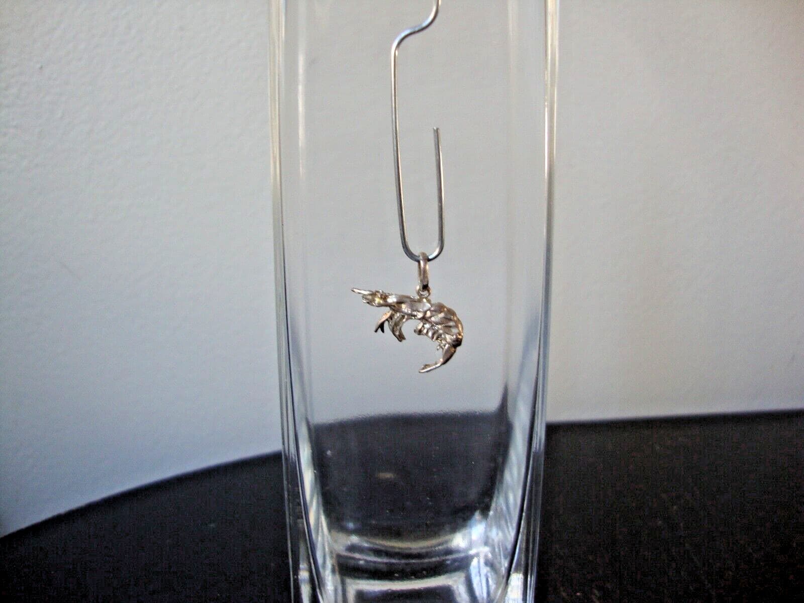 VINTAGE 2-SIDED 3D SHRIMP W/ DIAMOND CUTS STERLING SILVER STAMP 925 PENDANT 5