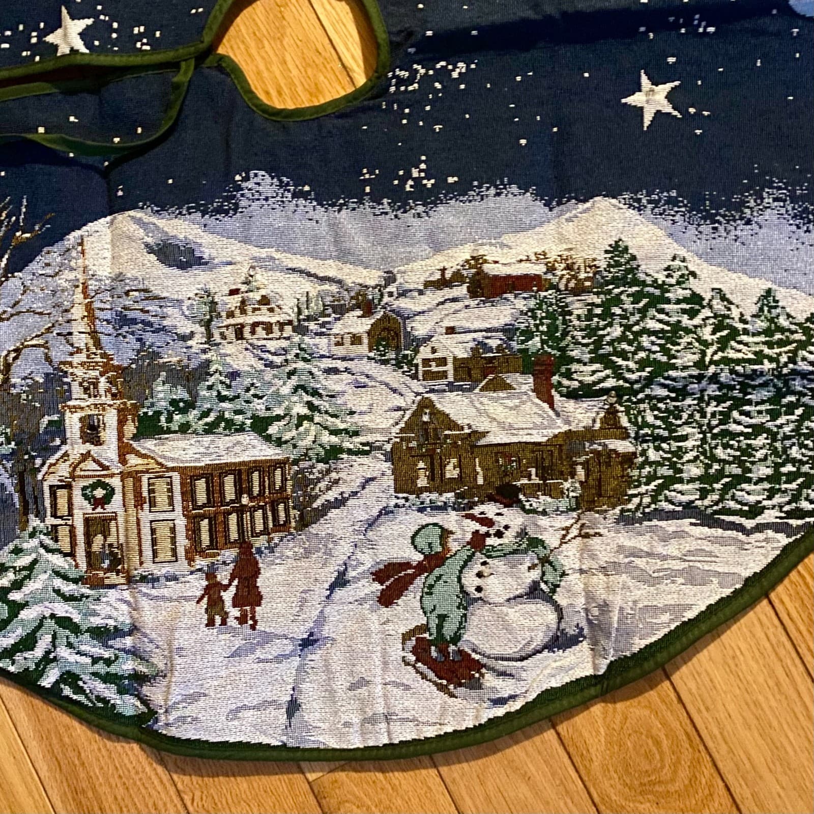 LED Lighted Christmas Tree Skirt Tapestry Winter Scene 39" NEW Tested Works! 4