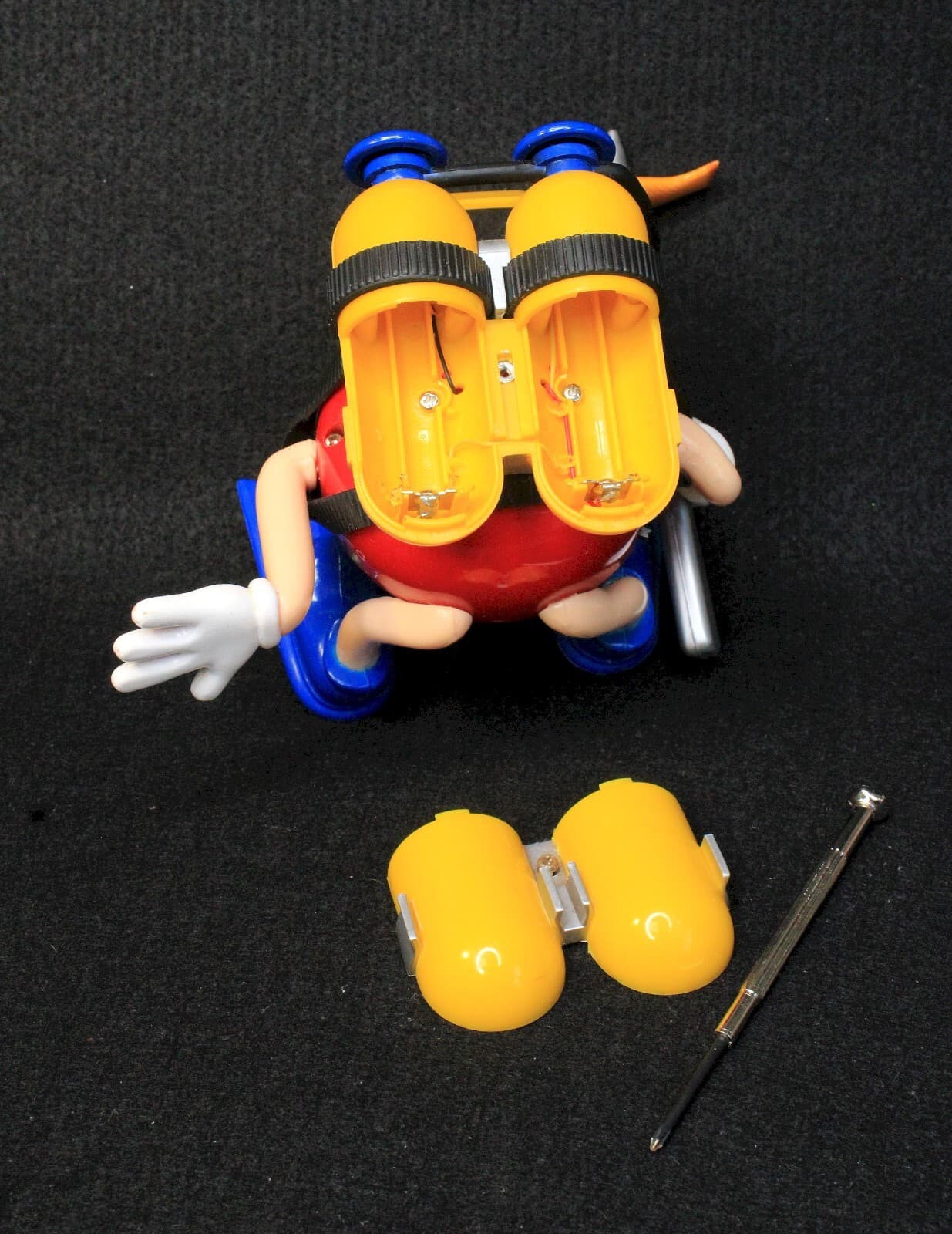 M&M's Spear Fishing Scuba Diver Working Radio - Red M 6