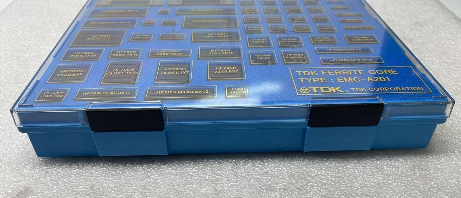 TDK FERRITE CORE EMC-A201 KIT 2