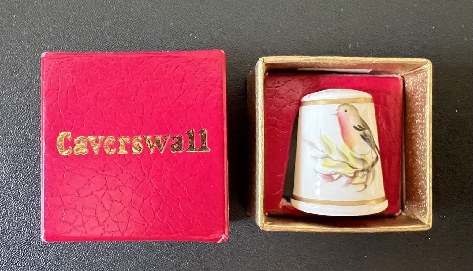 Thimble - Royal Worcester -  Bird - Robin(?) - Fine Bone China - P Dunkley 6