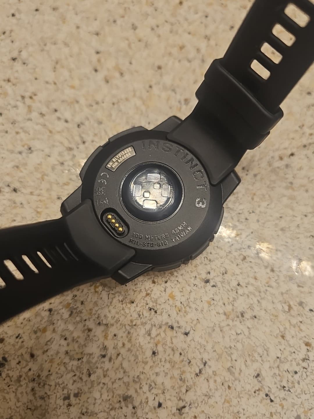 Garmin Instinct 3 Amoled Mint Condition  5