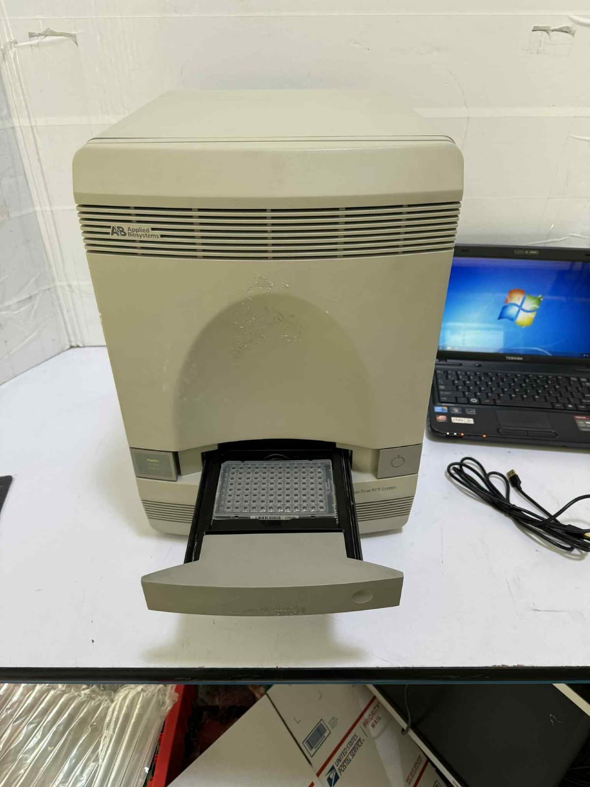 Applied Biosystems ABI 7500 Fast Life Technologies Real-Time PCR System 4357362 4