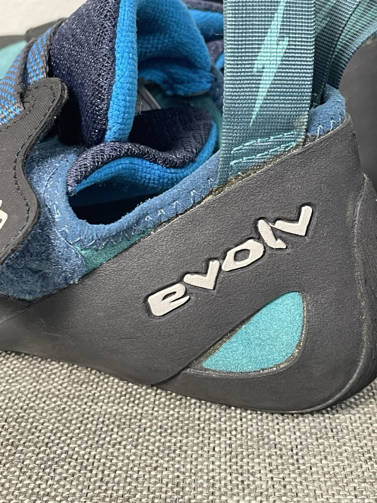 Evolv Kira Climbing Shoes Women’s Size US 9 / EUR 40 Teal Blue Excellent Cond 4