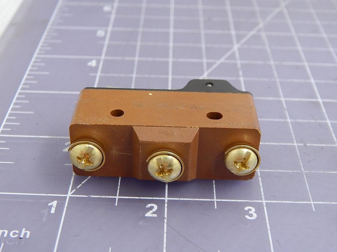 MICROSWITCH BE-1RV47-A4 BASIC / SNAP ACTION SWITCHES 25 A 125 250 OR 480 VAC 5