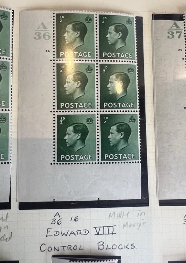 GB KE8 KEVIII Controls Corner Blocks Of 6 Mint Hinged In Margin 1/2d & 1d. 3