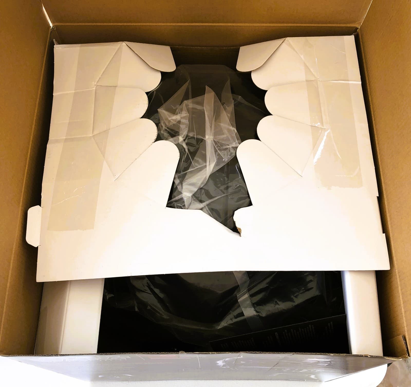 HASBRO STAR WARS BLACK SERIES PREMIUM ELECTRONIC HELMET DARTH VADER 5