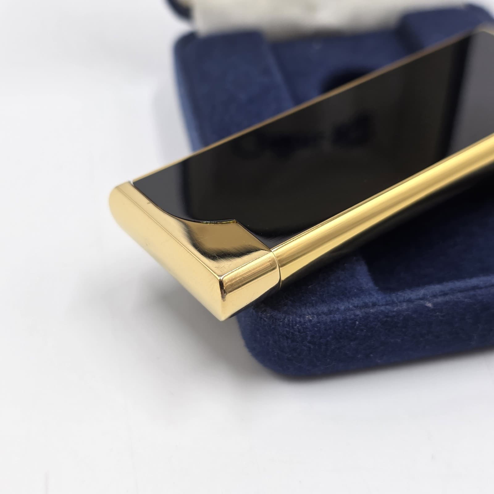 Vintage Colibri Touch Sensor Lighter Black & Gold with Box and Papers Untested 6