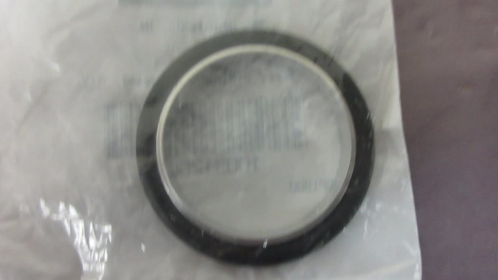 NOVELLUS 60-00039-00 SEAL CENTER RING ASSEMBLY NW40 A/V 407142 2