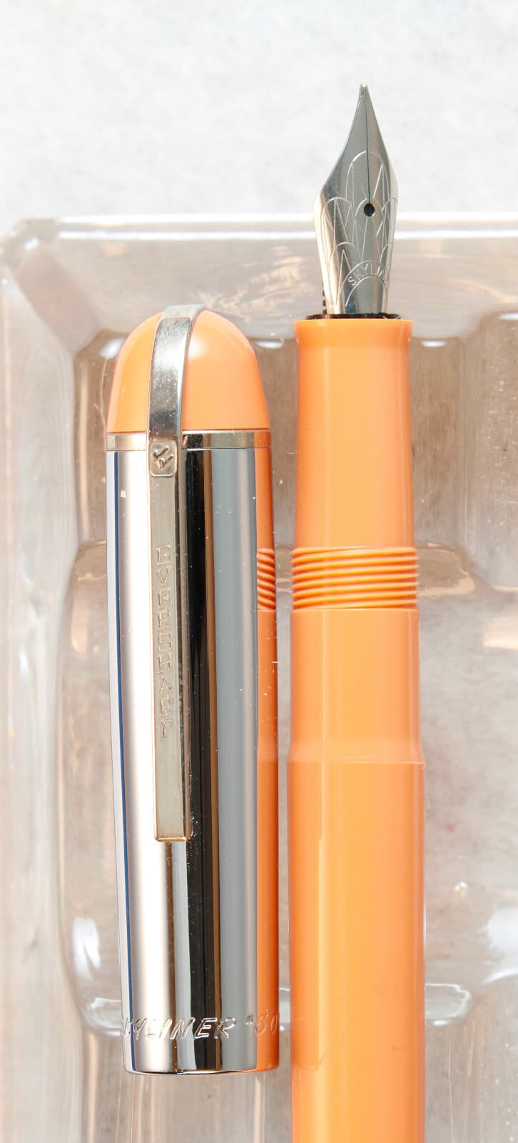 EVERSHARP SKYLINE IN TANGERINE/PASTEL  ORANGE, MODERN/REISSUE  NOS 4