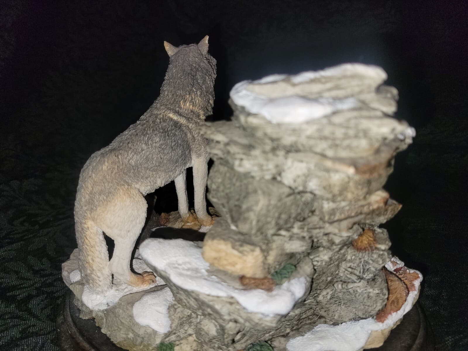 RARE Country Artists High Ground Wolf Figurine Hand Crafted In England - CA685  4