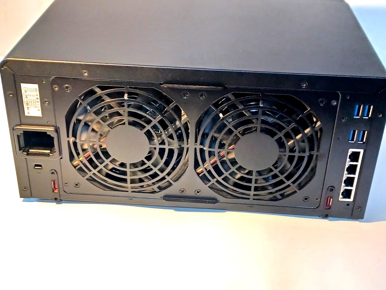 SYNOLOGY DS1815+ 8-BAY DISK STATION NO DRIVES *FOR PARTS / REPAIR* 3