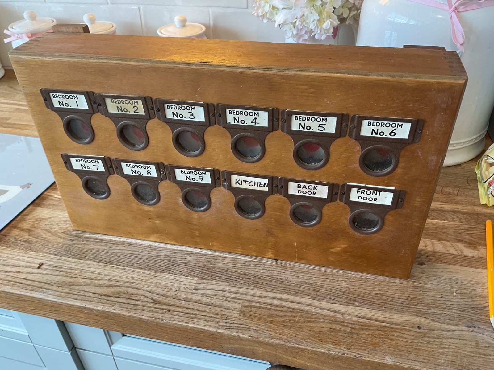 Vintage 1940/50’s  Servants Bell Box Butler / Servants  Room Indicator -12 Flags 5