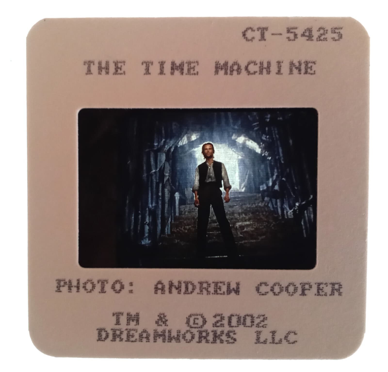 THE TIME MACHINE 2002 FILM 2 ORIGINAL 35MM COLOR PHOTOS GUY PEARCE