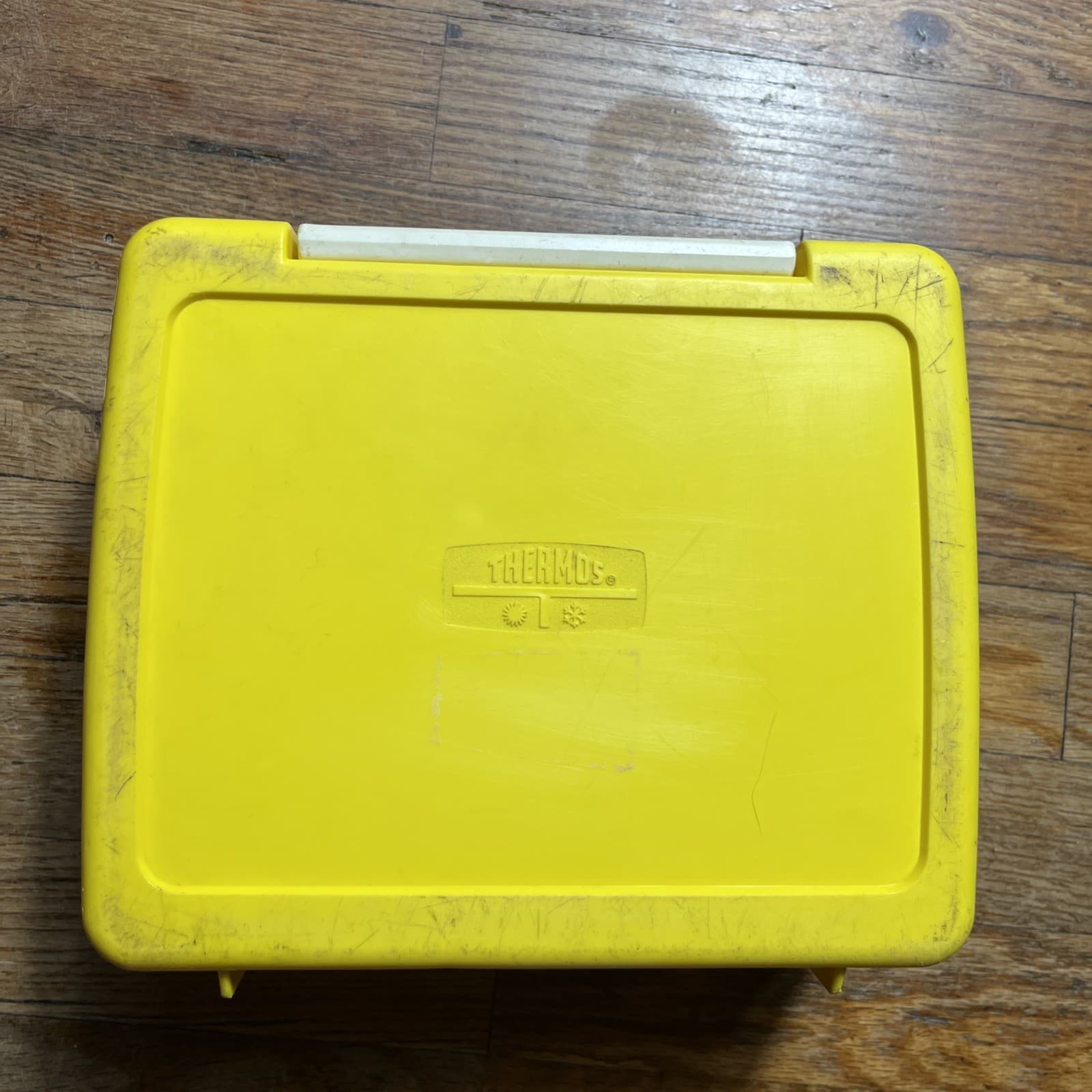 Miss Piggy Muppets Vintage 1980 Plastic Lunchbox No Thermos Henson USA Made 5