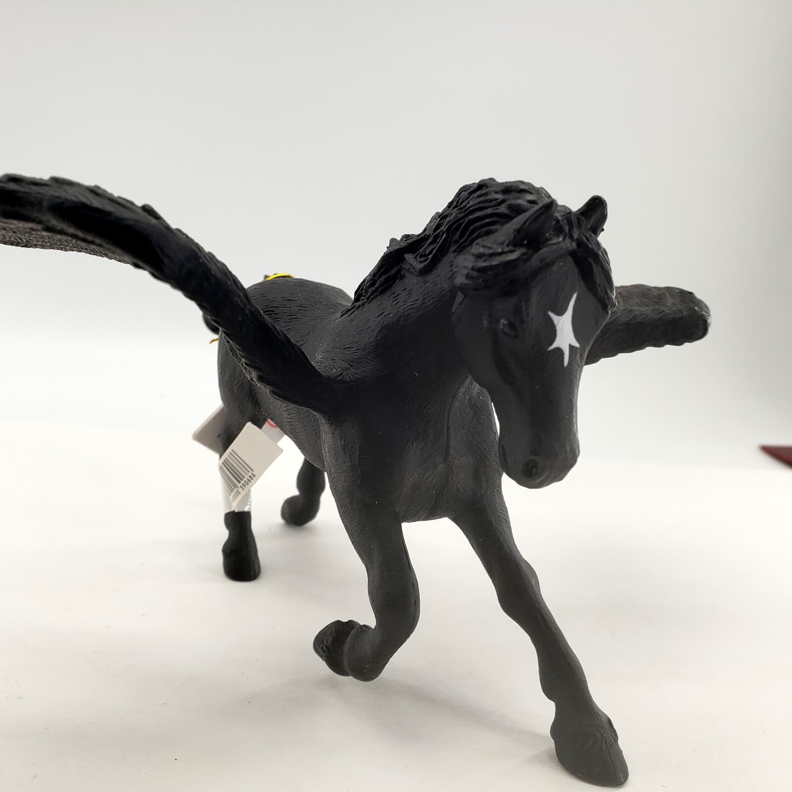 Papo Black Winged Pegasus Horse Figurine 8" Wingspan Star on Forehead