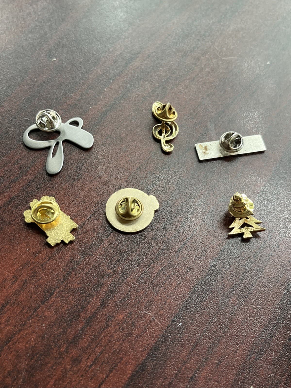 Lot Of 10 Random Mixed Lapel Hat Pins A1 5