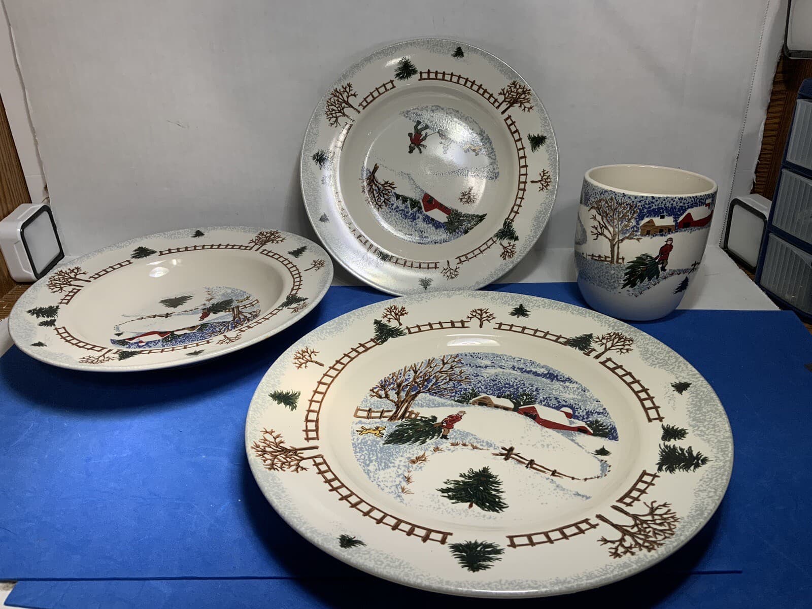 Folkcraft Stoneware Winterside 4 Piece Set