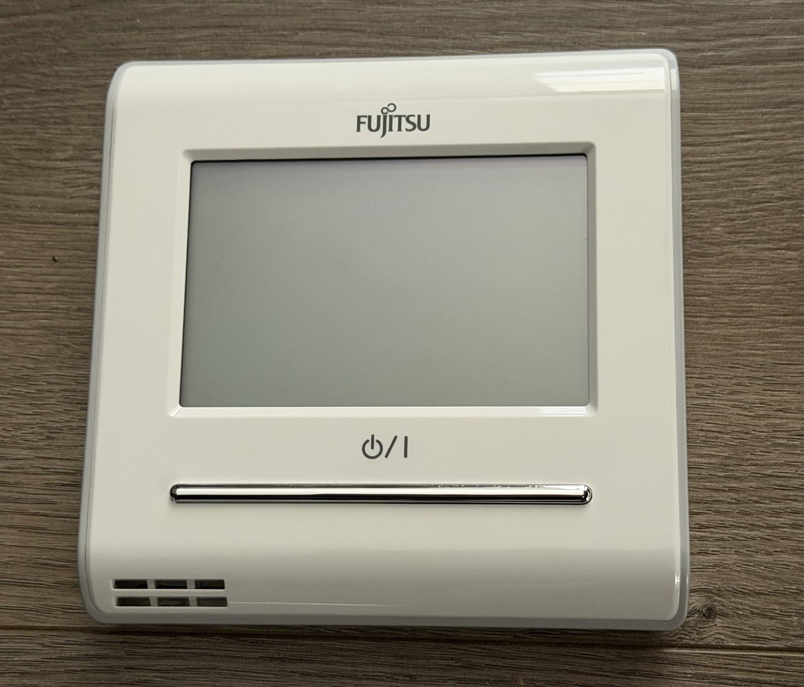 Fujitsu UTY-RNRUZ5 2-wire Remote - Touch Panel Controller
