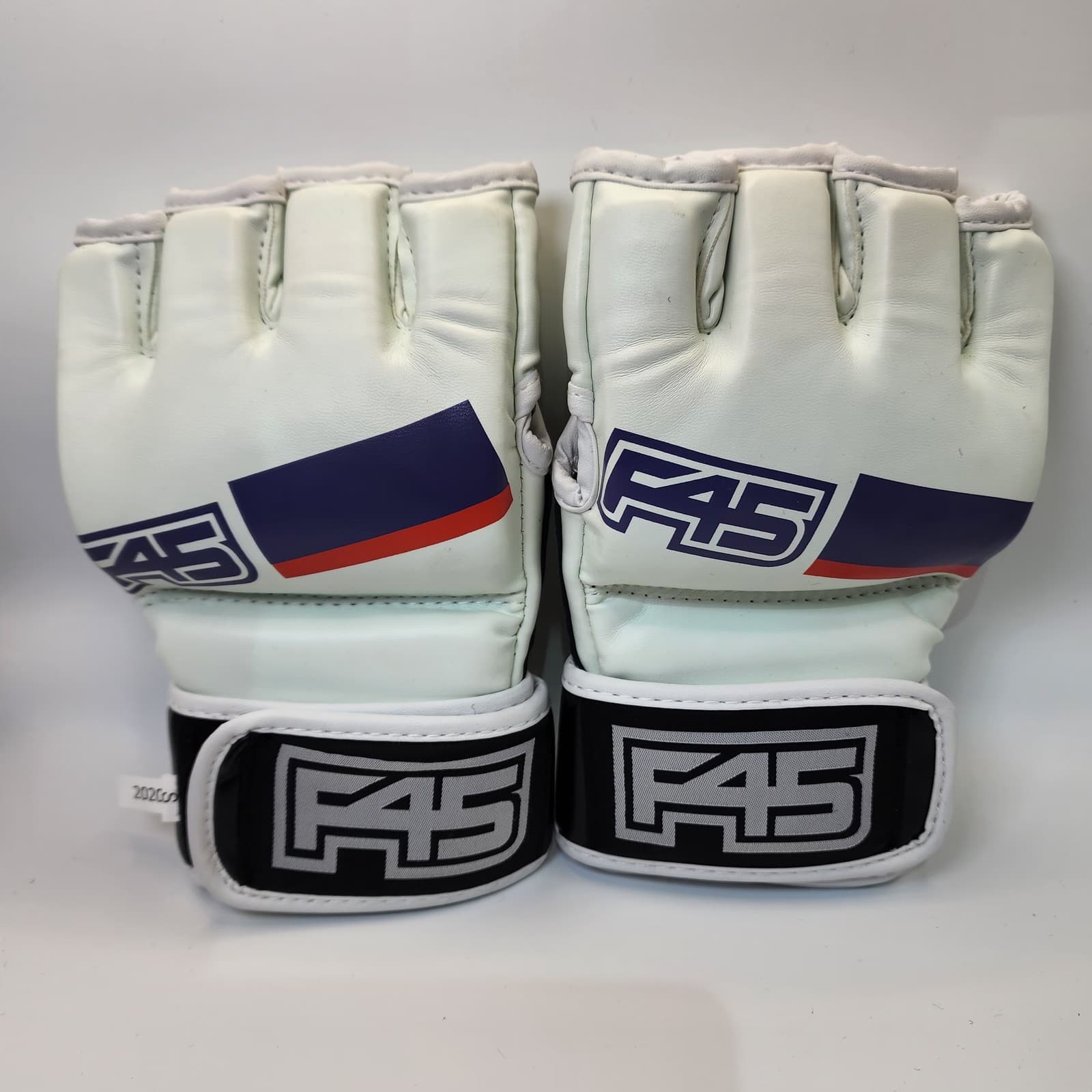 New F45 Training MMA Gloves Small White Padded Fingerless Workout Fitness Gym 2