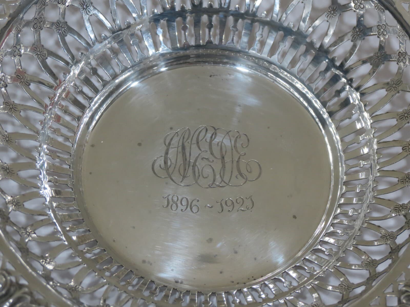 ANTIQUE BLACK STARR FROST PIERCED STERLING SILVER BOWL, NEW YORK 3